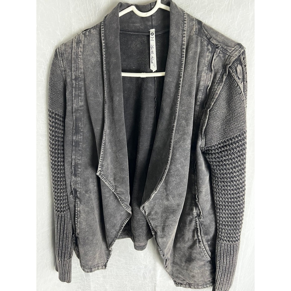 Leo & Nicole Gray Knit Cardigan Sweater Jacket Sz medium